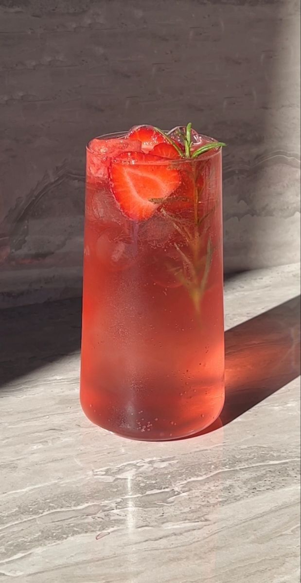 Çilekli Limonata