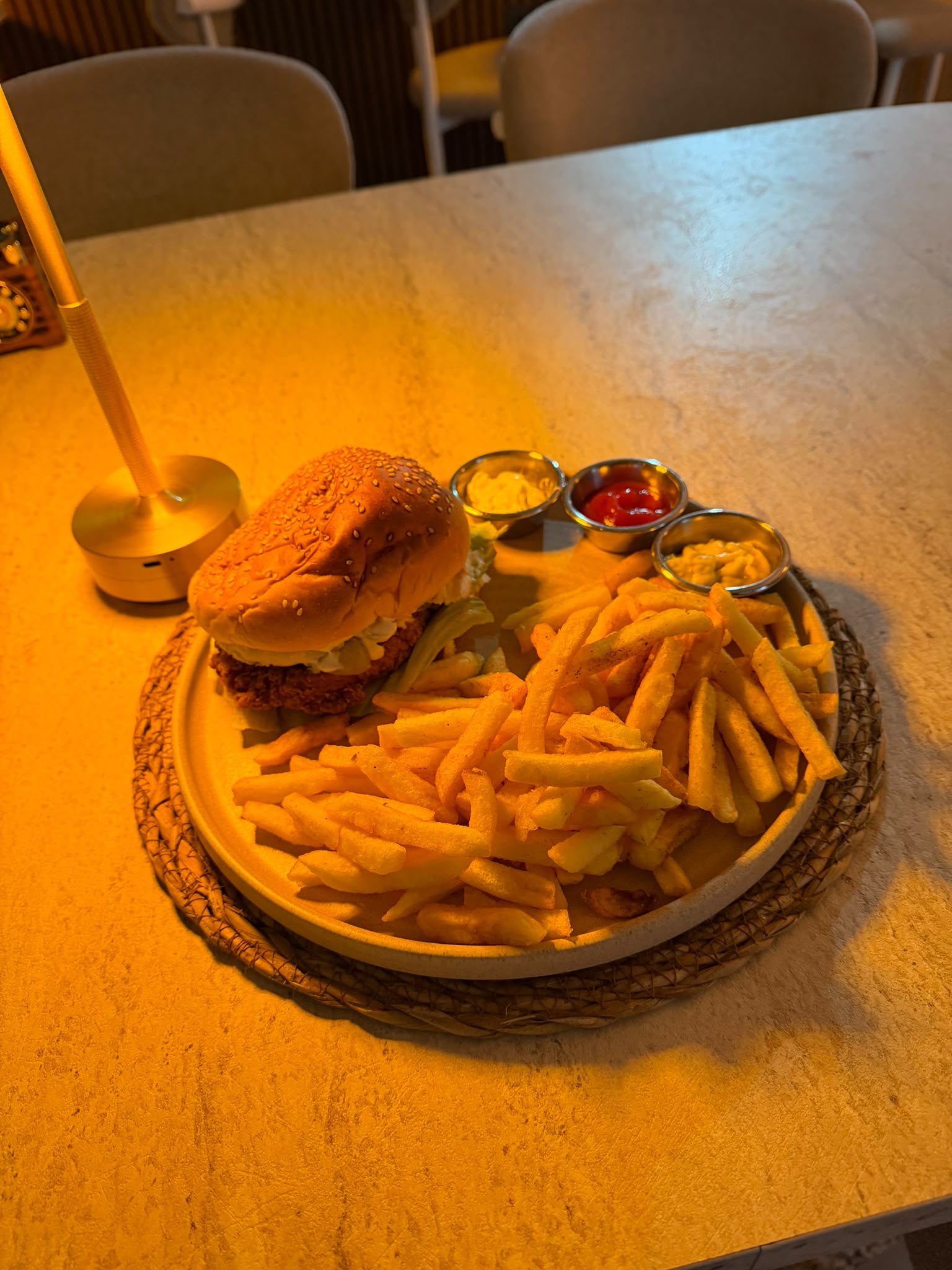 Çıtır Tavuk Burger Menü